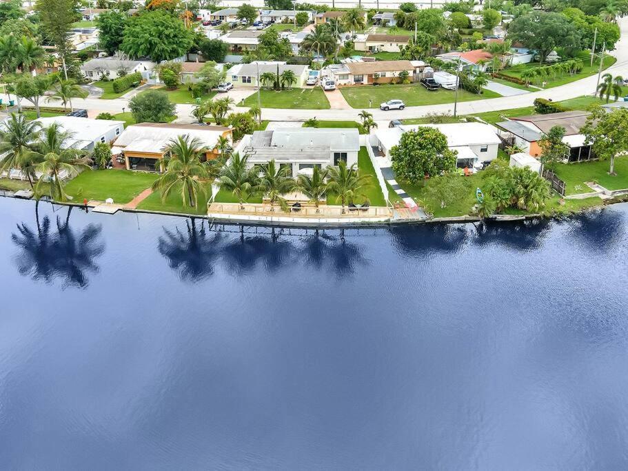 5-Star Lakefront Oasis In Hollywood-Hard Rock Casino Fort Lauderdale Exterior foto